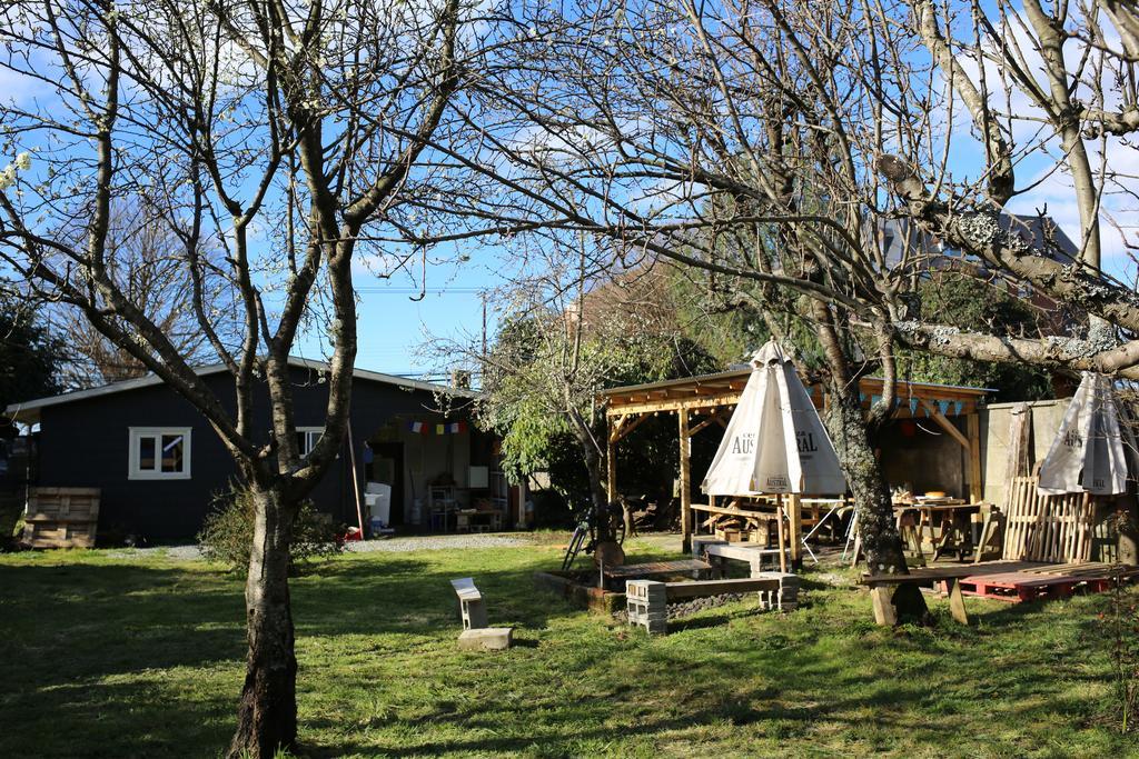 Casa Vieja Hostel & Camping プエルト・バラス エクステリア 写真
